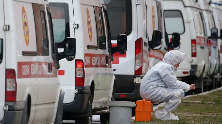 Rusiyada koronavirusdan daha 815 nəfər öldü