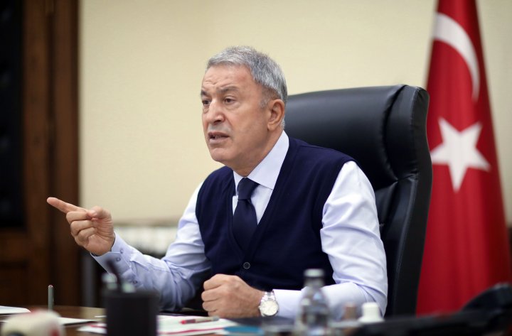 Hulusi Akar: Ermənistanın Qarabağdakı təxribatlarını yaxından izləyirik