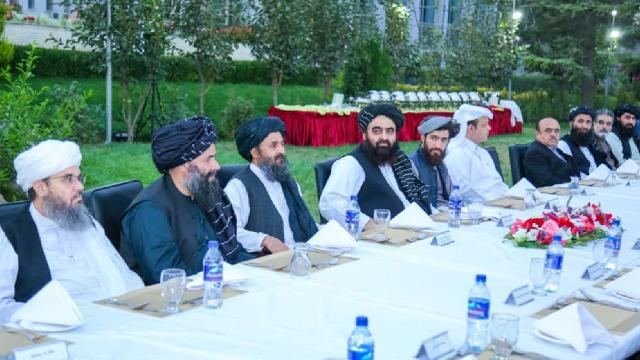 “Taliban” xarici diplomatlar üçün ziyafət təşkil etdi