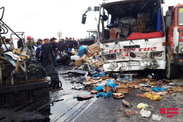 Hacıqabulda sərnişin avtobusu qəzaya uğradı: yaralananlar var -