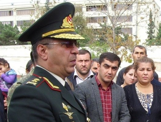 Rövşən Əkbərova 10 il həbs cəzası verildi -