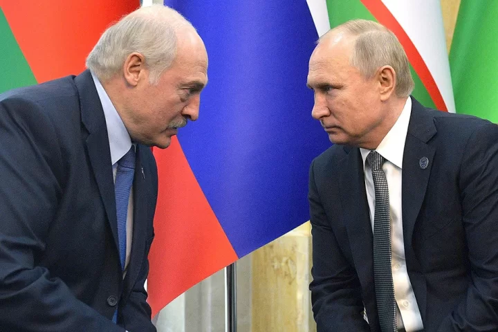 Putin Lukaşenko ilə Polşa-Belarus sərhədindəki vəziyyəti müzakirə etdi –