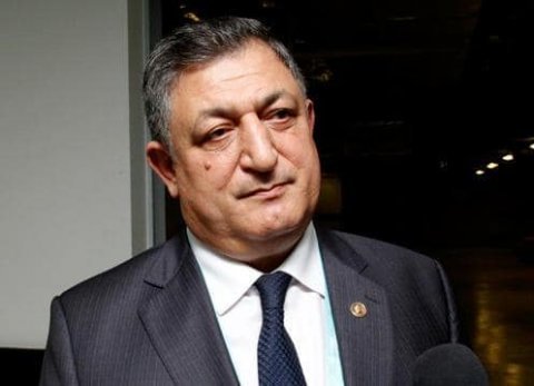 Prezidentin “ömürlük qulu” -