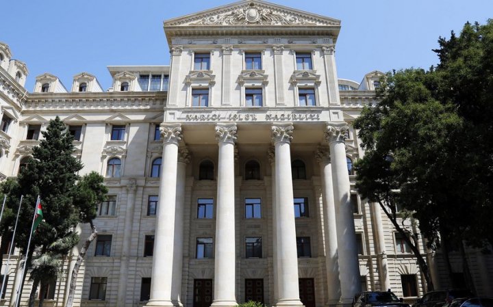 Fransa prezidentliyinə namizədin Azərbaycana girişi qadağan edildi -