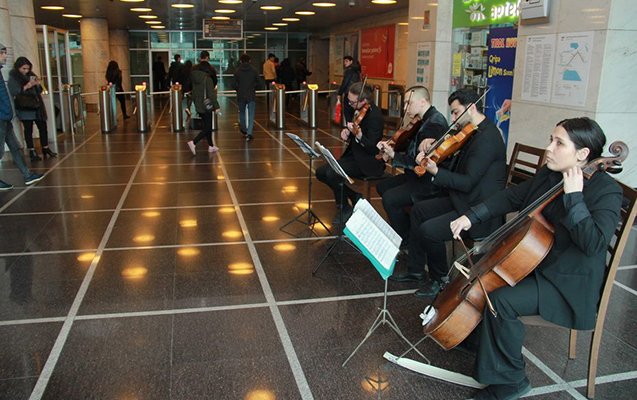 Bu gecə metropolitenin iş vaxtı bir saat uzadılır