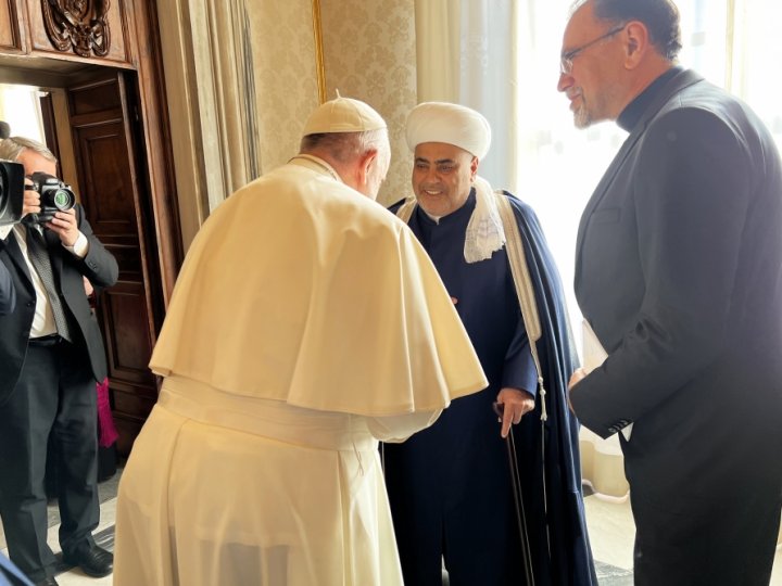 Allahşükür Paşazadə Vatikanda Roma Papası ilə görüşdü -