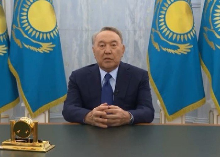 Nazarbayev üzə çıxdı:
