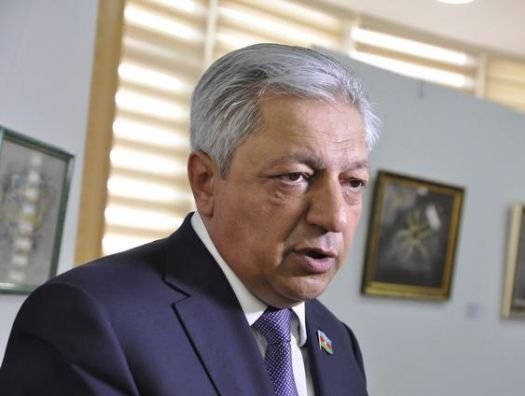 Təhqir etdiyi qələm əhlindən