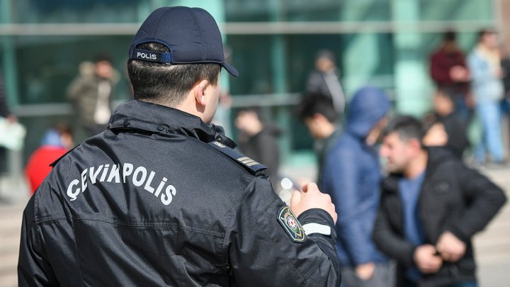 Bakıda Çevik Polis Alayının əməkdaşlarını kim bıçaqlayıb? -