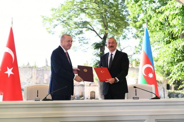 Şuşa Bəyannaməsinin təsdiq olunması haqda Qanun qüvvəyə mindi -
