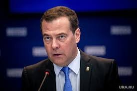 Medvedev də "DXR" və "LXR"in müstəqilliyini tanımağa çağırdı -