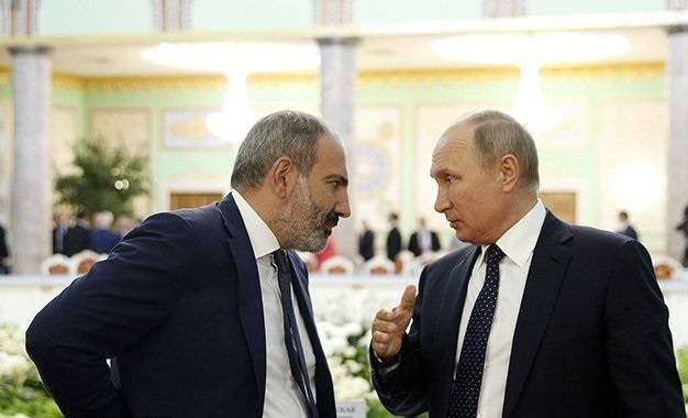 Putin Paşinyanla Qarabağı müzakirə etdi –