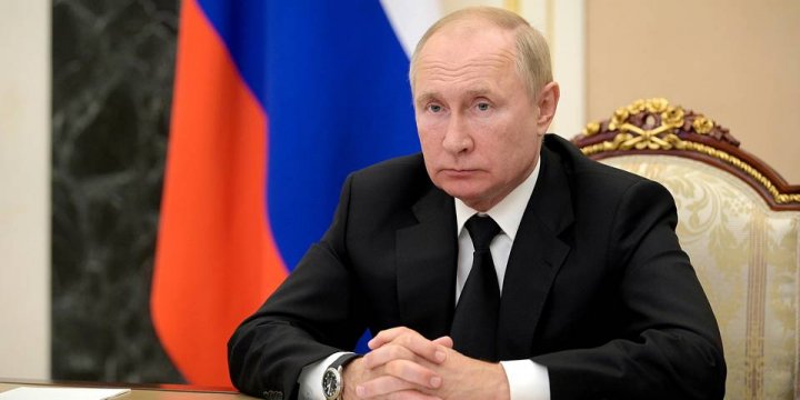 Putin kritik müşavirə keçirdi