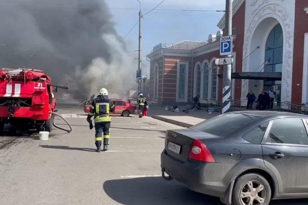 Ukraynada vağzal raket atəşinə tutuldu: 35 nəfər ölüb, 100-dən çox yaralı var  -