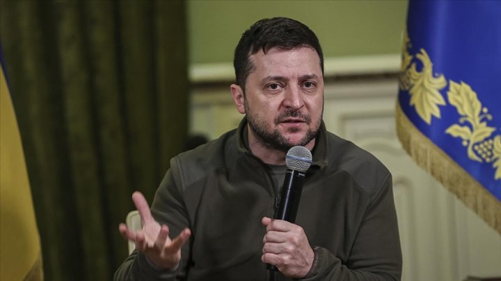 Zelenski: Daha ağlaya bilmirəm –