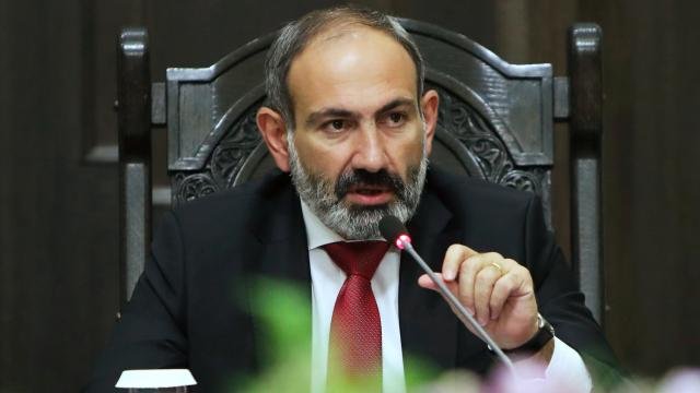 Paşinyan: "Xalqımızı qurbanlıq qoyun statusundan çıxarmaq lazımdır"