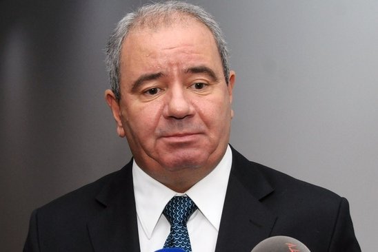 Sabiq nazir haqqındakı korrupsiya iddialarından danışdı
