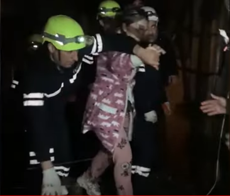 Bakıda binada uşqun -