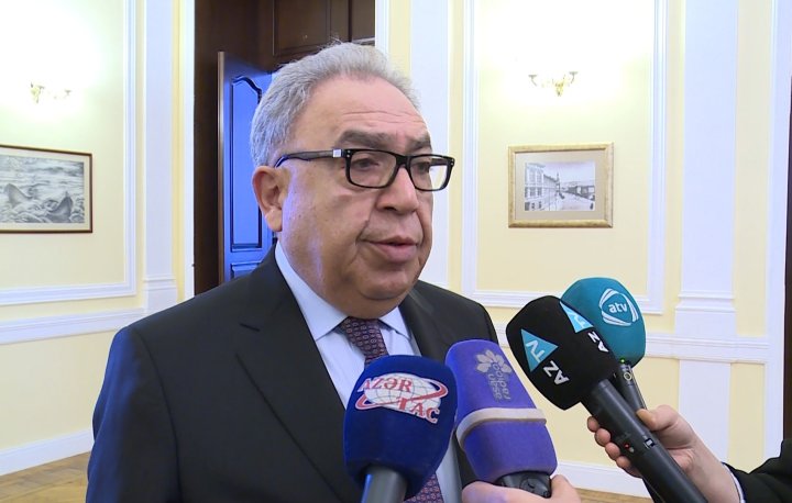 Səfa Mirzəyev  Milli Məclisin Aparat rəhbəri vəzifəsindən çıxarıldı
