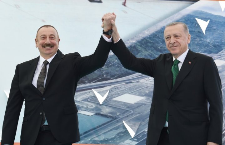 Bütün təzyiqlərə baxmayaraq Bakı və Ankara hədəflərindən yayınmırlar!  -