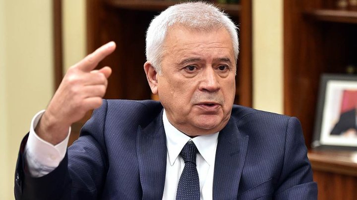 Vahid Ələkbərov Avropa İttifaqının neft tədarükünə embarqo qərarı haqda