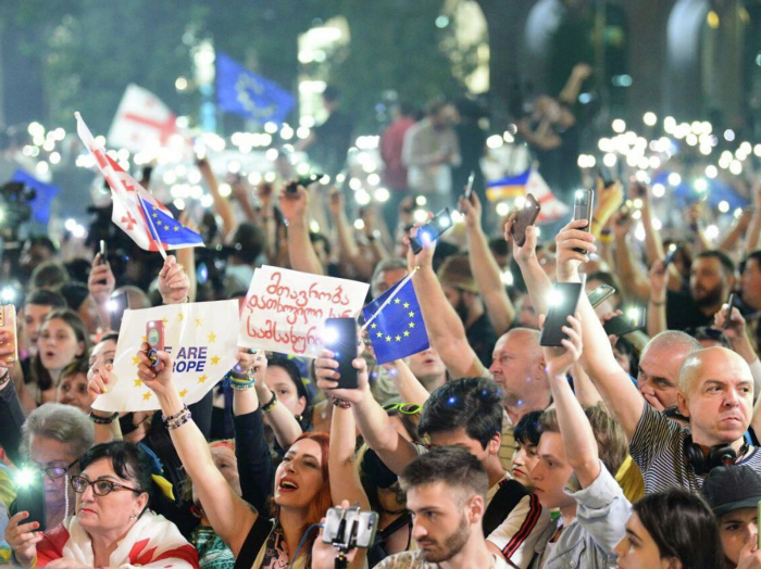 “Baş nazir istefa verməlidir!” -