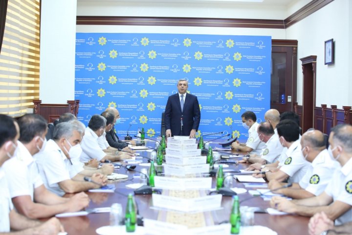 Samir Nuriyev DGK sədri vəzifəsinin icraçısını kollektivə təqdim etdi