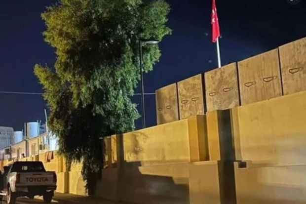 Türkiyənin Mosuldakı Baş Konsulluğuna bir neçə raket atıldı