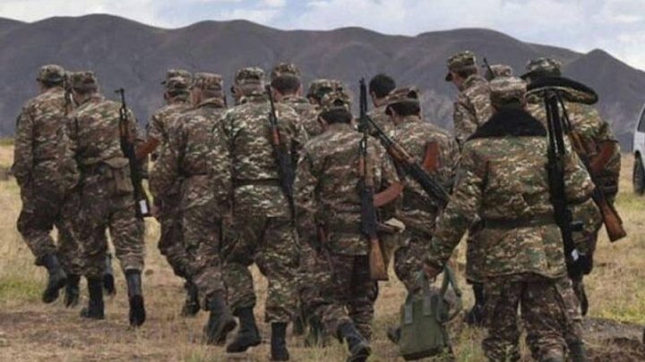 Ermənistan öz əsgərlərini Qarabağdan tələsik  çıxarır