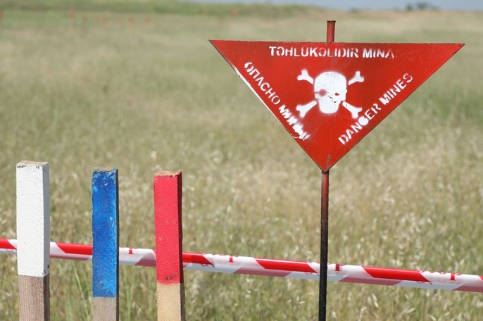 Azad edilmiş ərazilərdə minaya düşən hərbçilərimiz və mülki şəxslər...