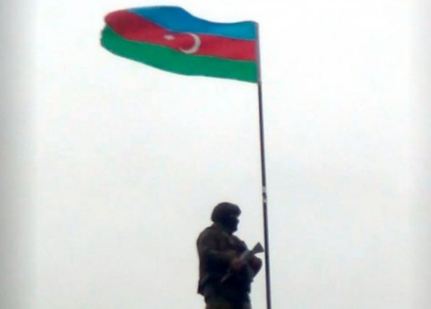 Azərbaycan Ordusu Buzdux və digər hakim yüksəkliklərdə mühəndis işləri görür