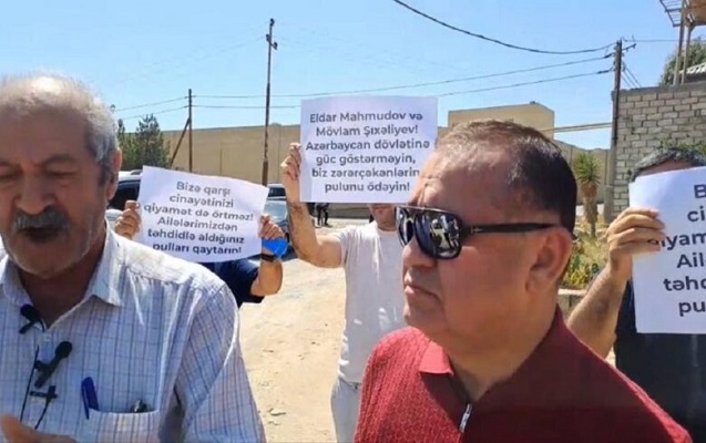 Eldar Mahmudovun villası qarşısında etiraz aksiyası