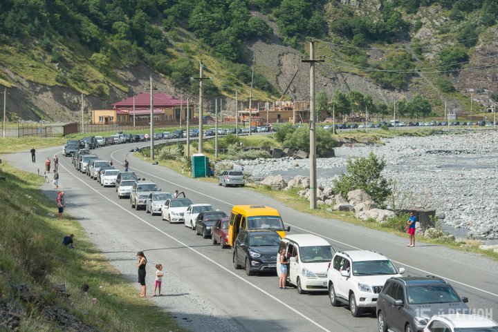 Gürcüstan-Rusiya sərhədində 20 km-lik  tıxac