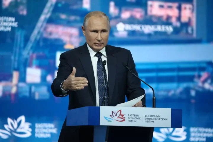 Putin rusların kütləvi şəkildə Ermənistana köçməsi haqda