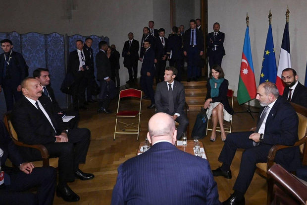 Prezident İlham Əliyev Praqada: