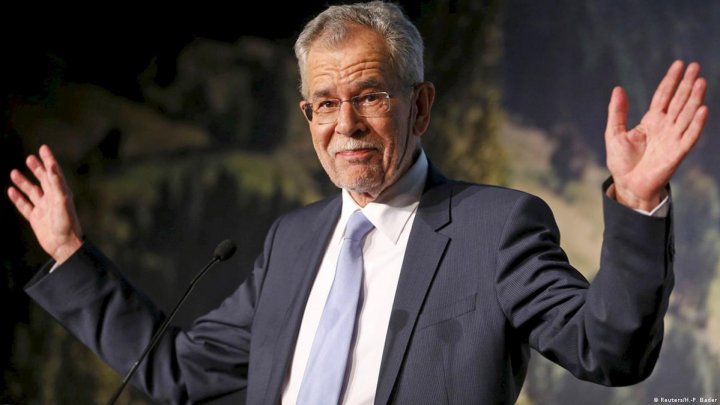 Aleksander Van der Bellen yenidən Avstriya Prezidenti seçildi