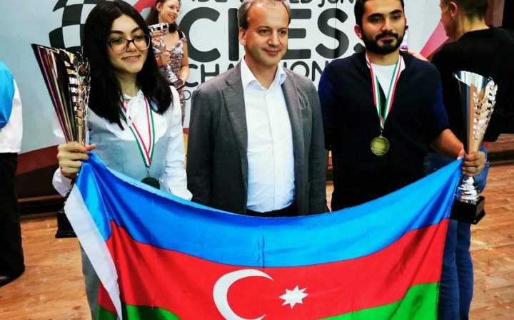 FIDE prezidenti azərbaycanlı dünya çempionlarını təbrik etdi -