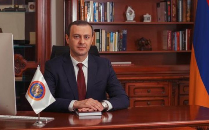 Ermənistan Təhlükəsizlik Şurasının katibi  Azərbaycanla sülh sazişi haqda -