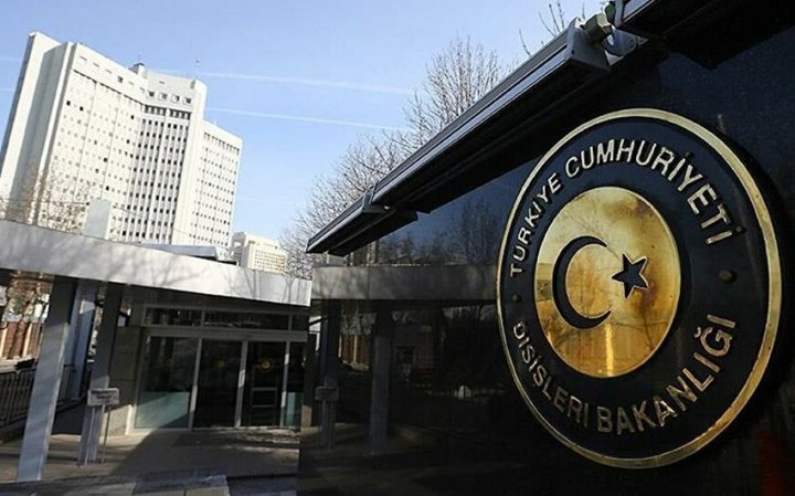 Türkiyə XİN Şimali Koreyanın ballistik raket sınağını qınayıb