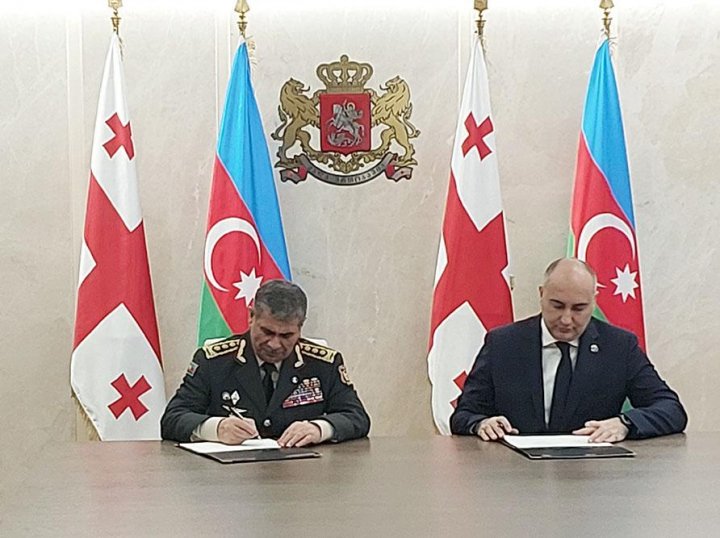 Azərbaycan və Gürcüstan Müdafiə nazirlikləri arasında hərbi əməkdaşlıq planı imzalanıb Azərbaycan və Gürcüstan Müdafiə nazirlikləri arasında hərbi əməkdaşlıq planı imzalanıb