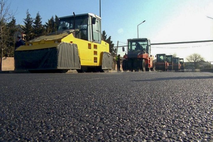 Hacıqabulda yol tikintisinə 12 milyon manat ayrılıb -