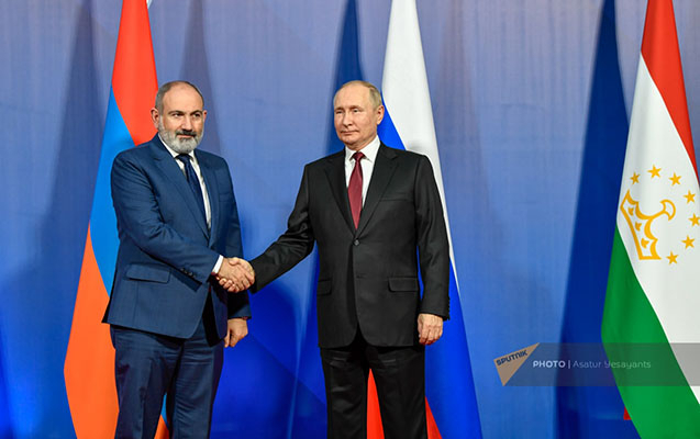 Putin İrəvana KTMT-nin sammitinə gəldi -