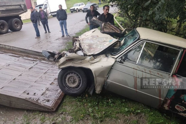 Lənkəranda “KamAZ” minik maşını ilə toqquşub, yaralılar var