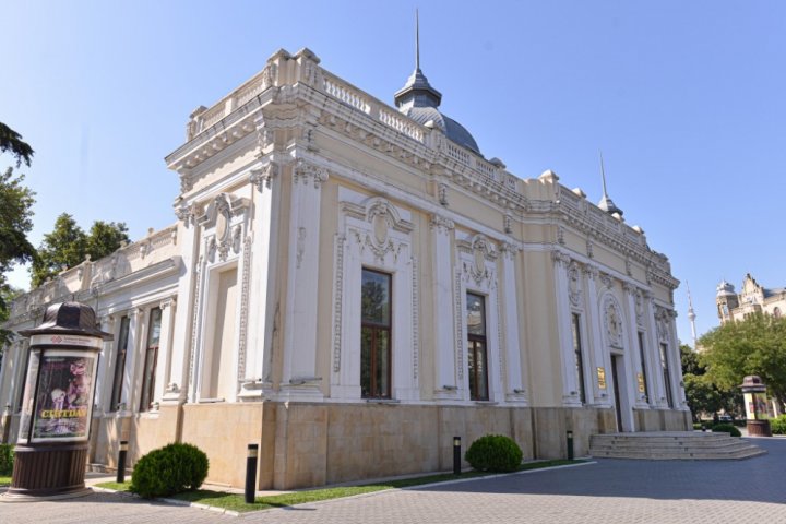 Mədəniyyət Nazirliyi Kukla Teatrında yoxlamalar aparır