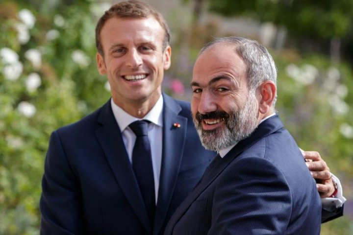 Fransadan növbəti ikiüzlülük -