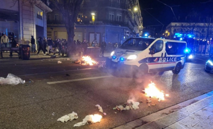 Fransada futbol azarkeşləri ilə polis arasında toqquşma olub –