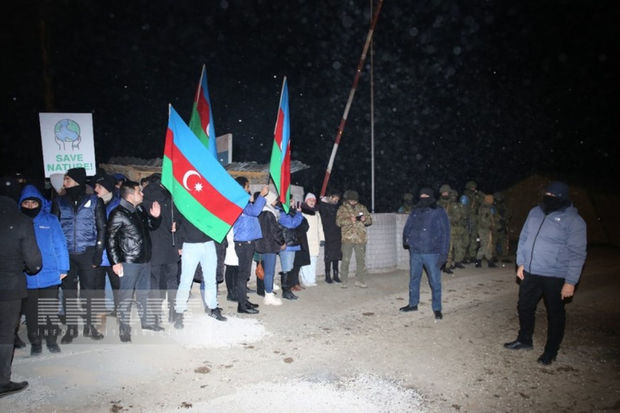 Laçın yolunda aksiya bu gecə də davam edəcək -