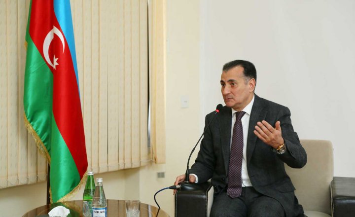 Azərbaycan jurnalistikasında məktəb yaratmış Mir Şahin