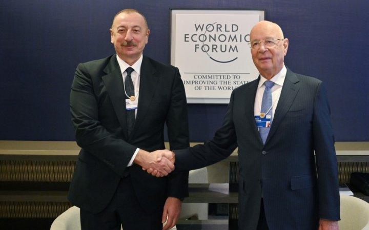 Azərbaycan Prezidenti Davosda Dünya İqtisadi Forumunun sədri ilə görüşdü