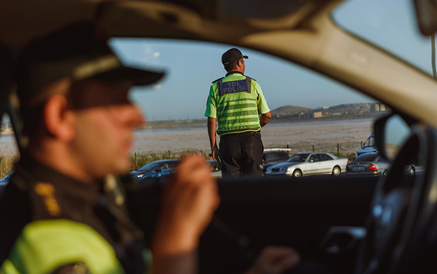 Naxçıvanda polisin saxladığı şəxs özünü bıçaqlayacağını dedi və...